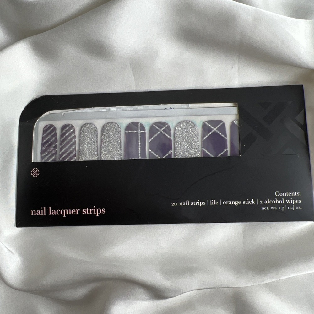 Jamberry 20 Nail Lacquer Strips Purple & Silver Sparkle